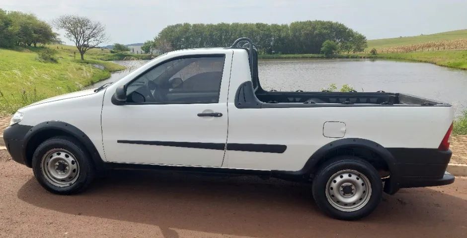 Fiat Strada 1.4 MPI Fire Flex 8V CS 2012