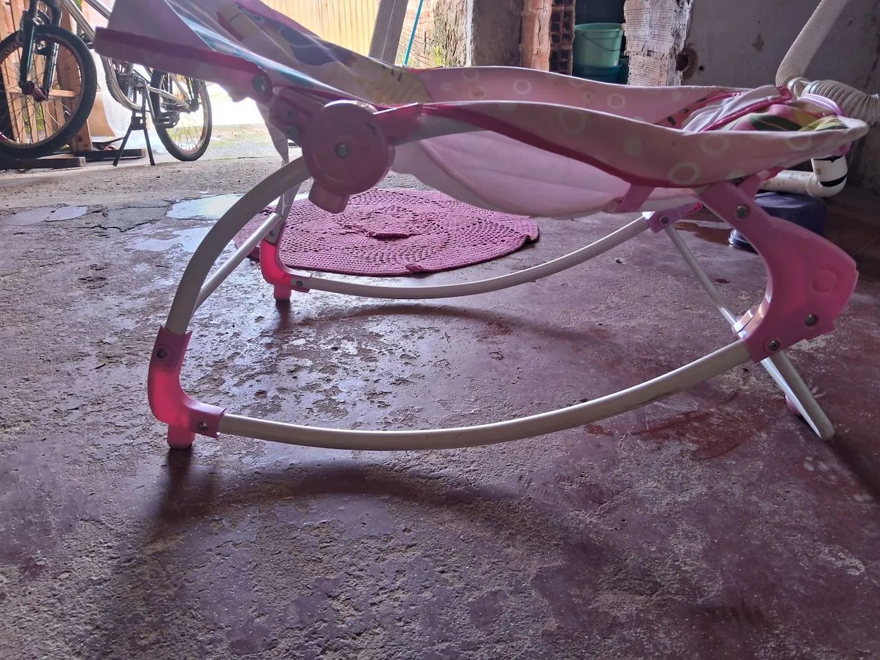 Vendo cadeirinha de balanço  - Foto 2