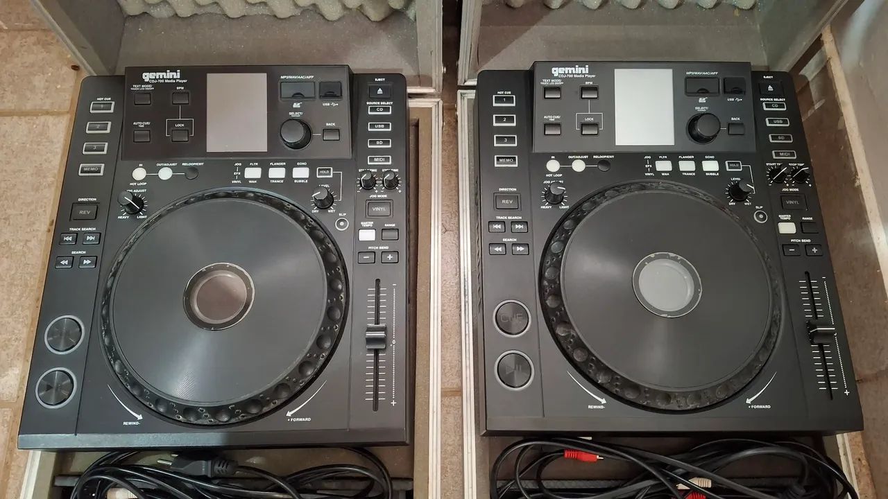 Cdj 700 gemini + mixer e cases - Instrumentos musicais
