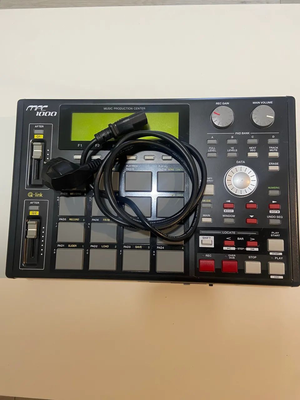 その他 AKAI MPC 1000 Akai MPC 1000 - Instrumentos musicais - Residencial Abussafe