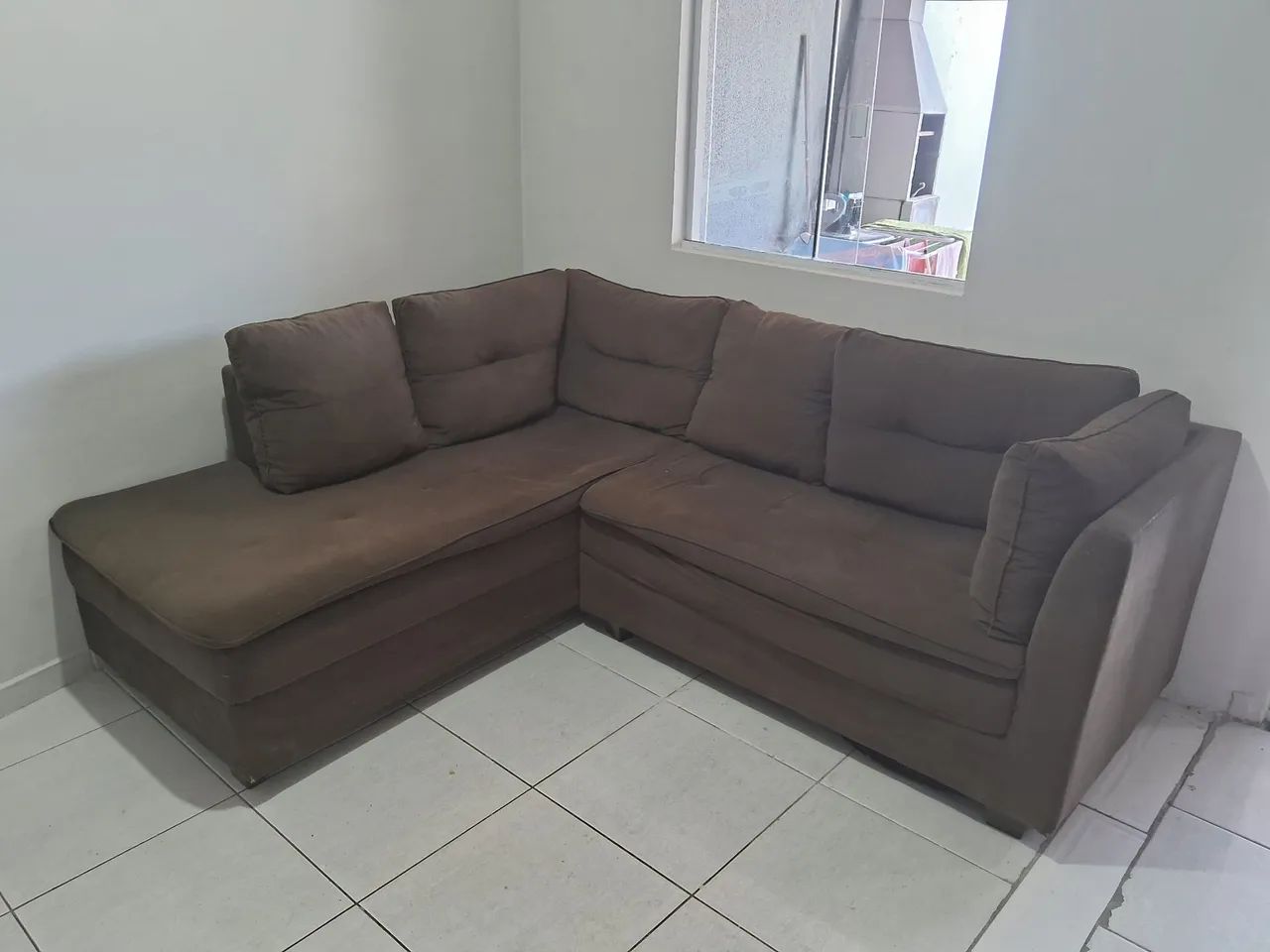 Sofá de canto em bom estado 