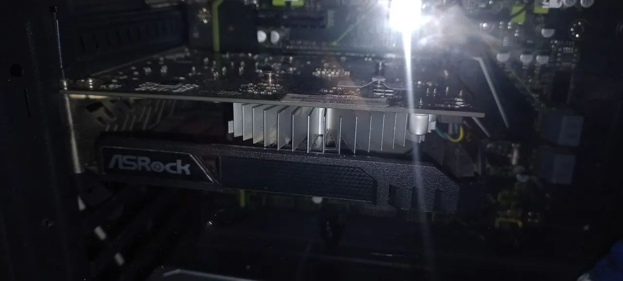 RX 550 4GB NOVA! - Foto 2