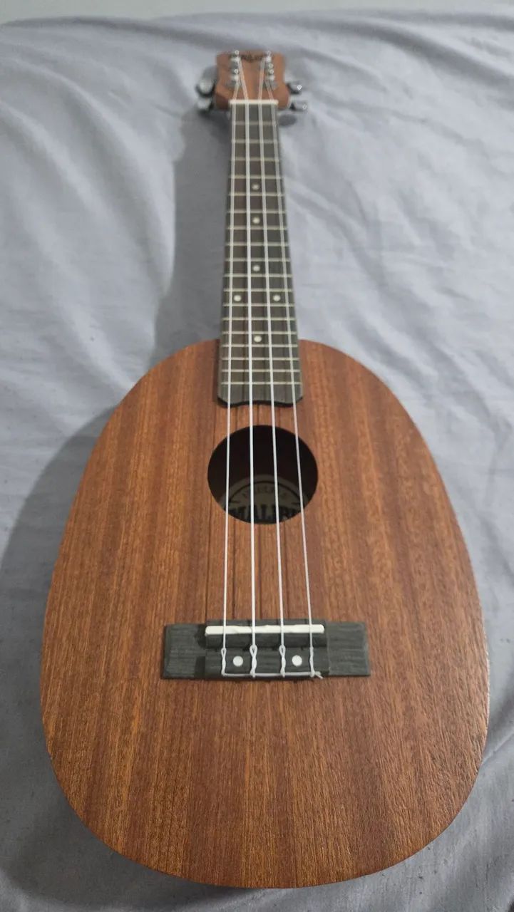 Ukulele Malibu formato abacaxi  - Foto 2