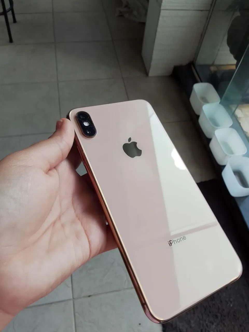 iPhone XS Max 256gb -Troco !! leia a descrição - Celulares e