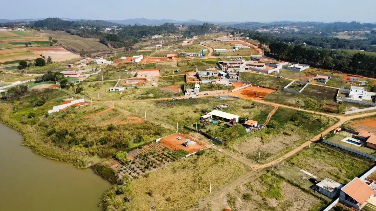 85I- TERRENOS COM ÁREA TRANQUILA EM IBIÚNA - Foto 5