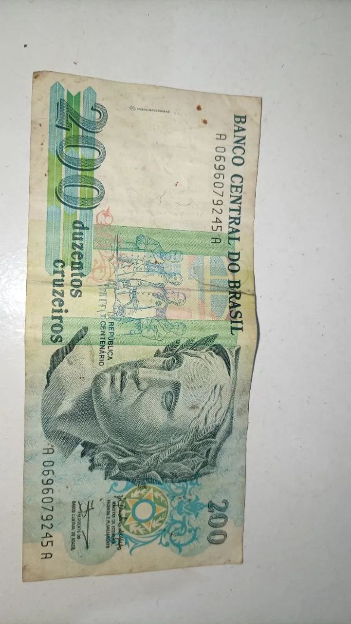 Cédula 200 cruzeiro 1989