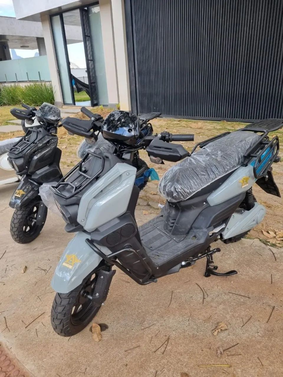 Motinha Tank AG02