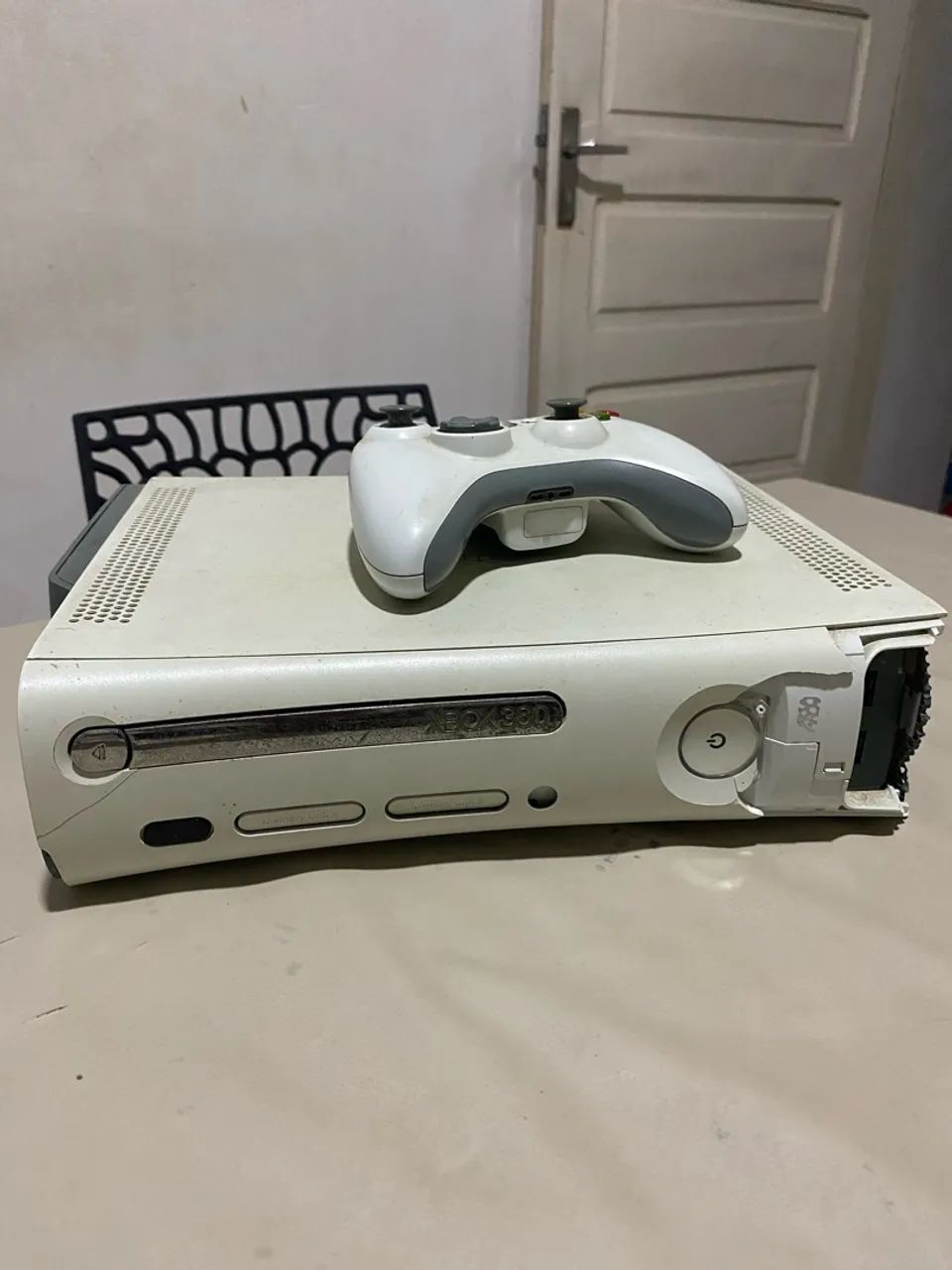 Xbox 360 com um controle e 5 jogos 