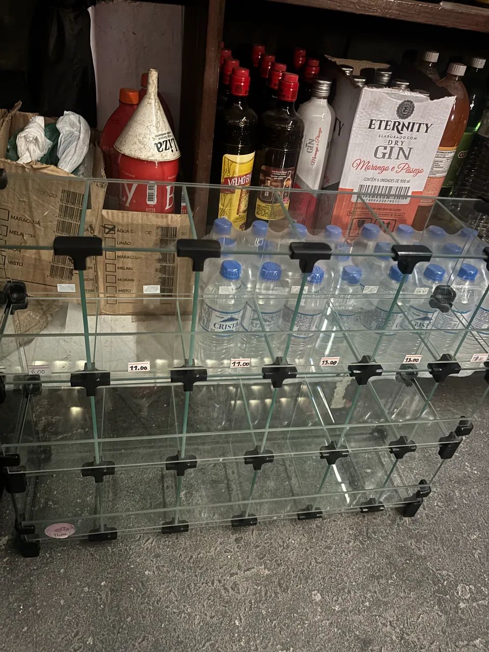 Baleiro de vidro com 18 repartimentos