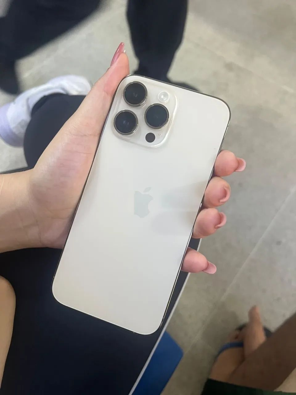 iPhone 14 Pro Max 256GB - Dourado | R$ 2.400 - Foto 5