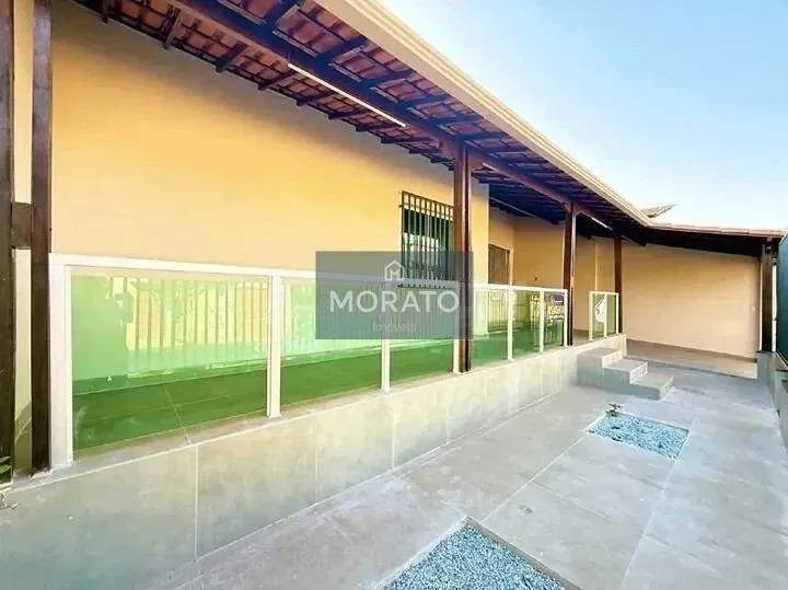 Casa com 3 quartos sendo 1 suíte com 2 vagas de garagem no bairro Serrano. - Foto 3