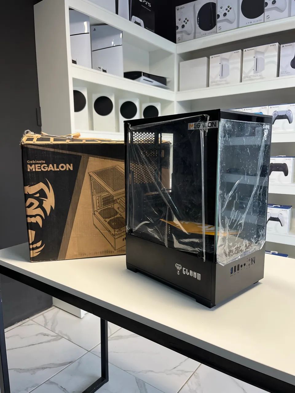 Gabinete mini megalon 