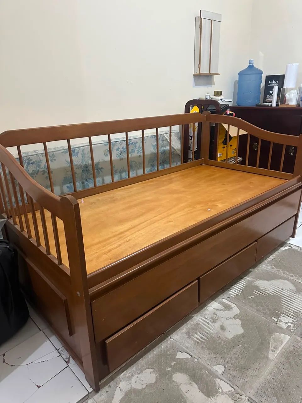 Cama/ Bicama de solteiro em madeira 