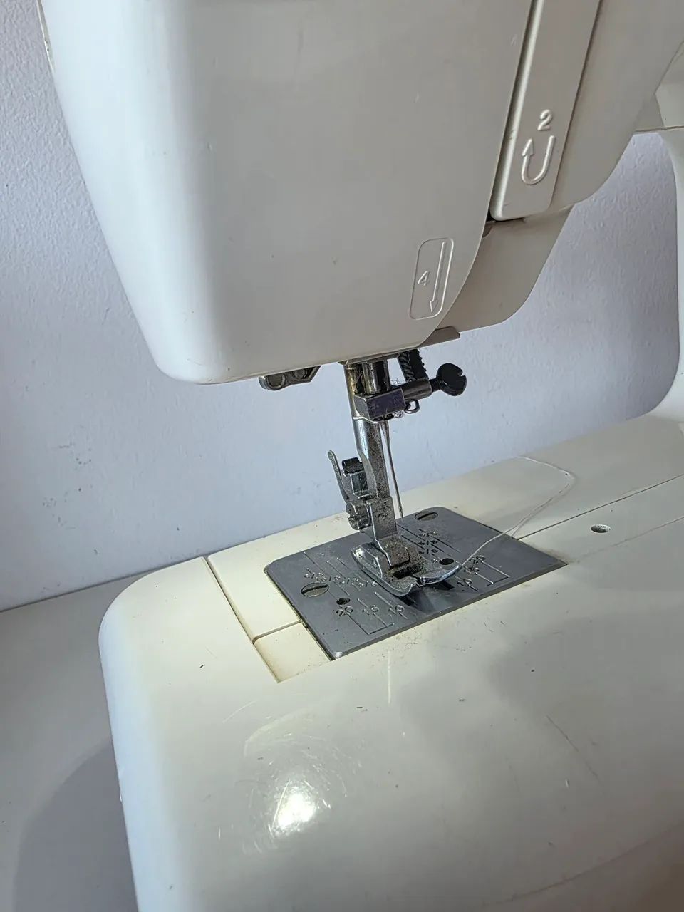 Máquina de Costura - Foto 3