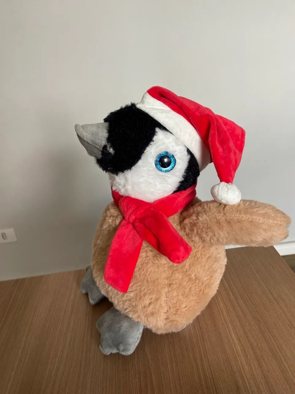 Pinguim de pelúcia Natal  - Foto 2