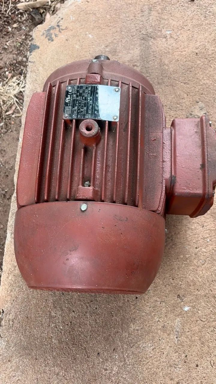 Motor trifásico 220v, 7.5 CV,  WEG - Foto 4