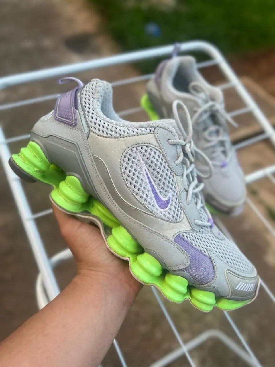 nike shox buzz