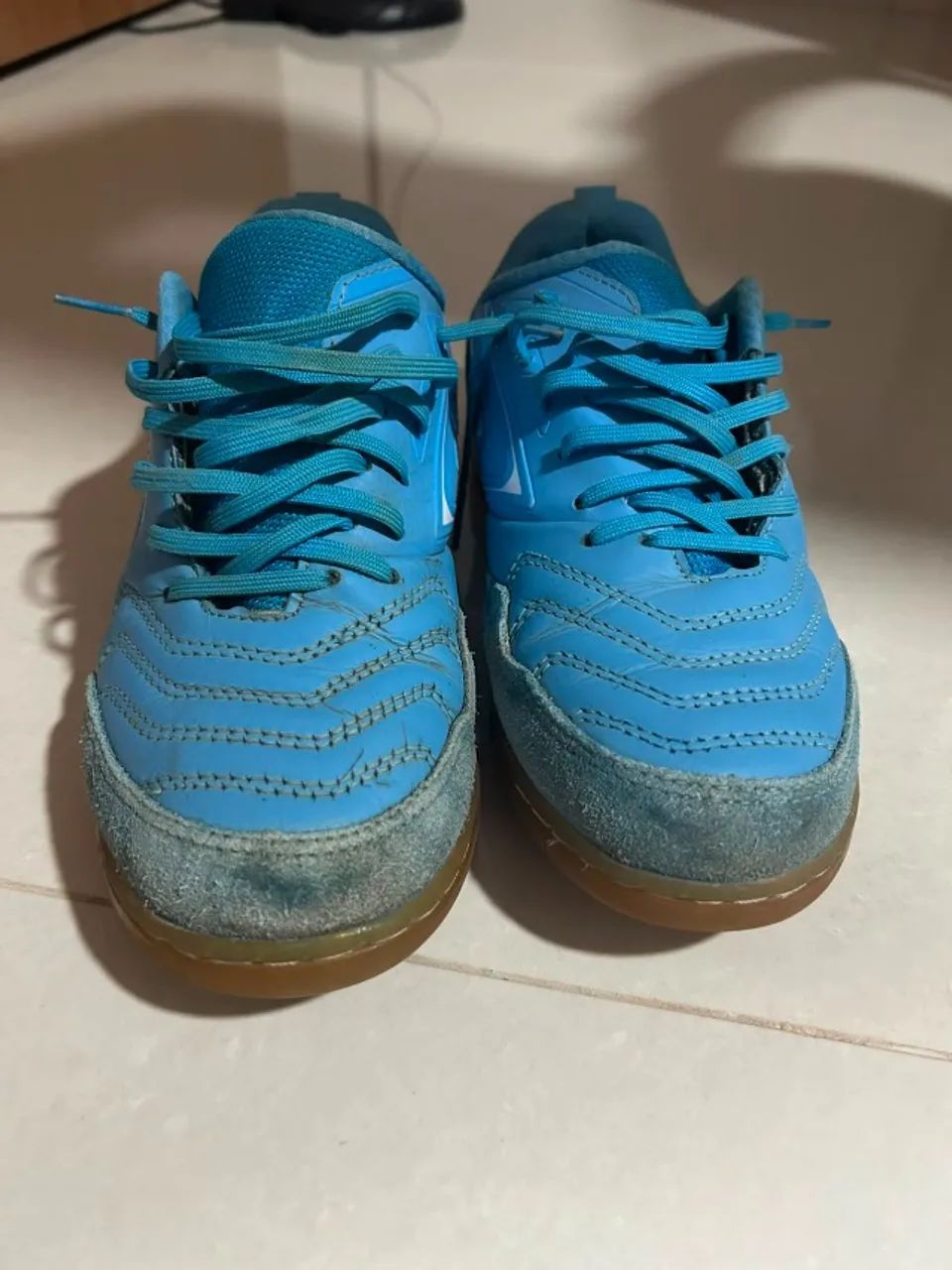 Tênis de futsal umbro pro 5 bump usada - Foto 3