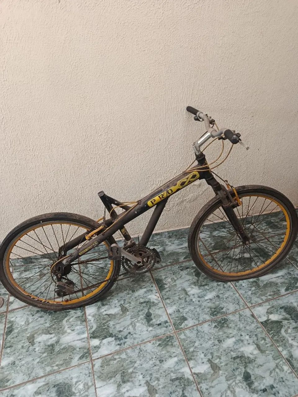 Bicicleta Caloi t type aro 26