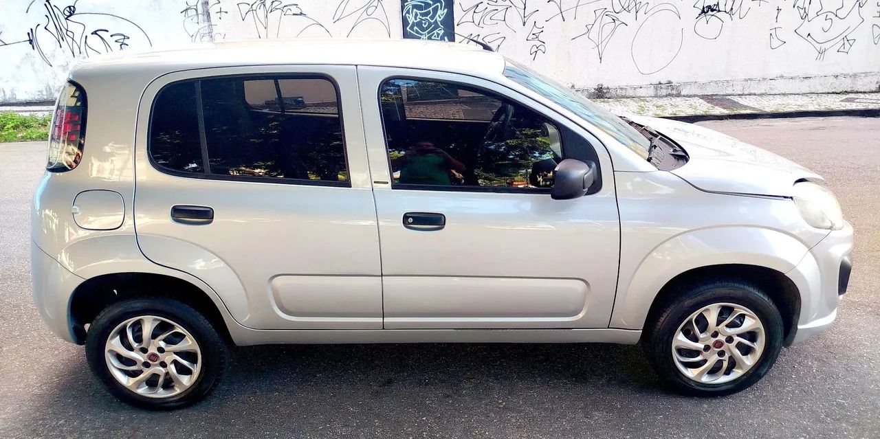 Fiat Uno Attractive 1.0 Flex 6V 5P 2017 - Foto 4