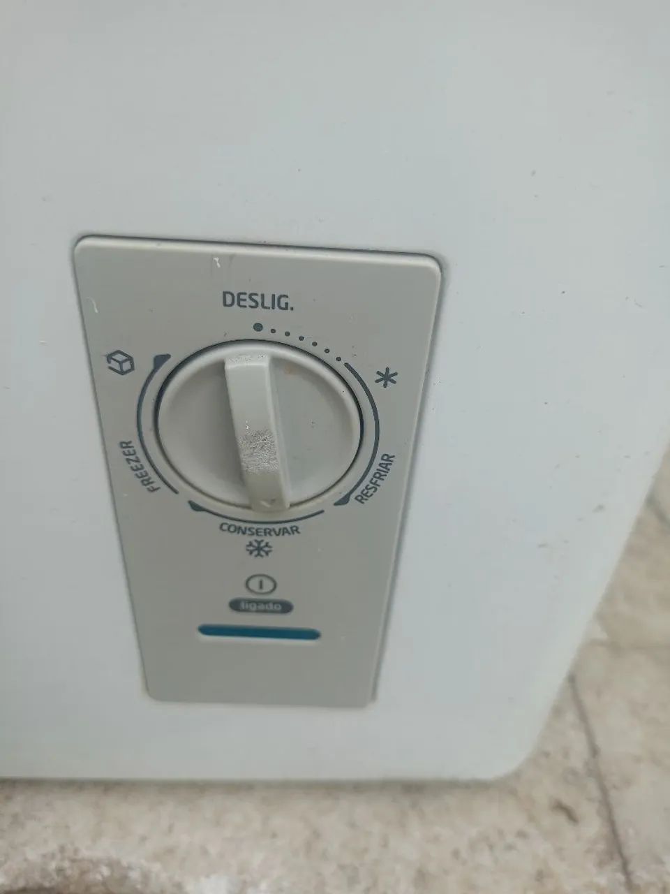 Mini freezer 127v / 100 litros funcionando perfeitamente  - Foto 5
