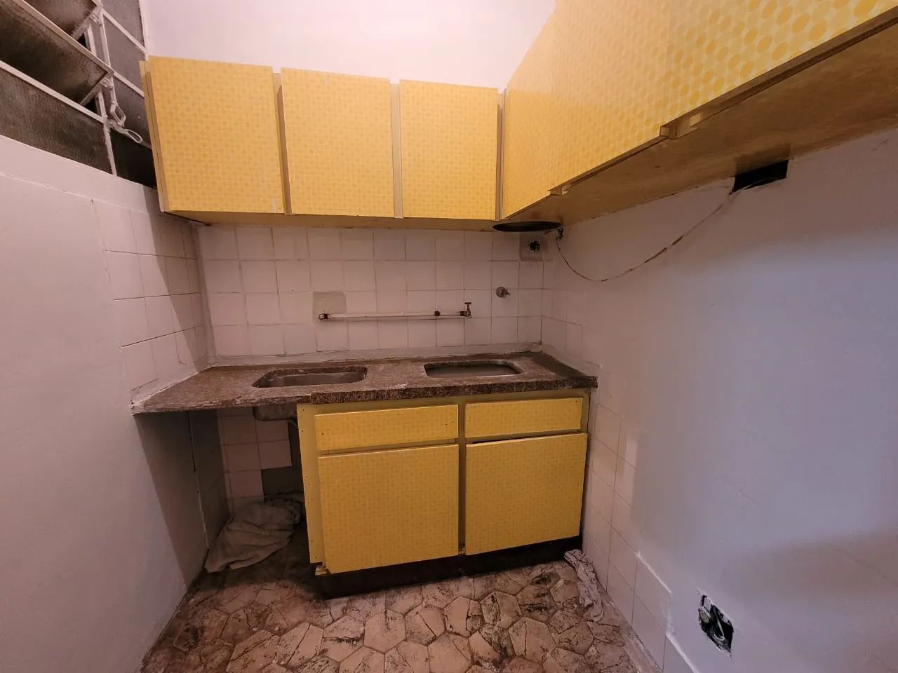 ALUGUEL APARTAMENTO 02 QUARTOS CENTRO - Foto 4