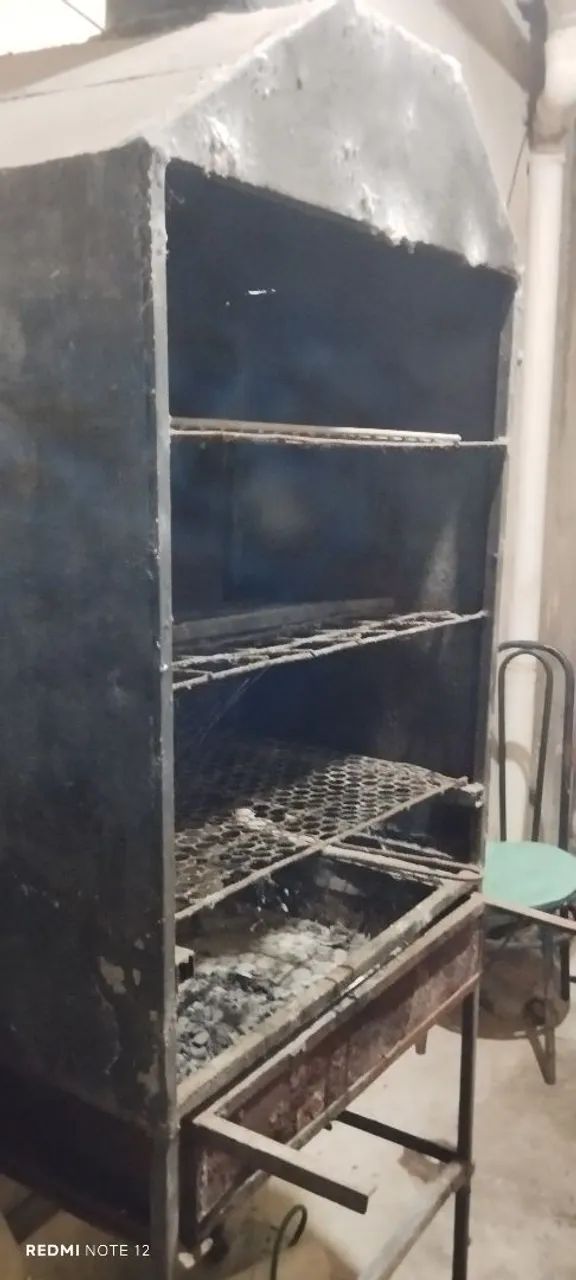 Galeteira a carvao em ótimo estado  - Foto 3
