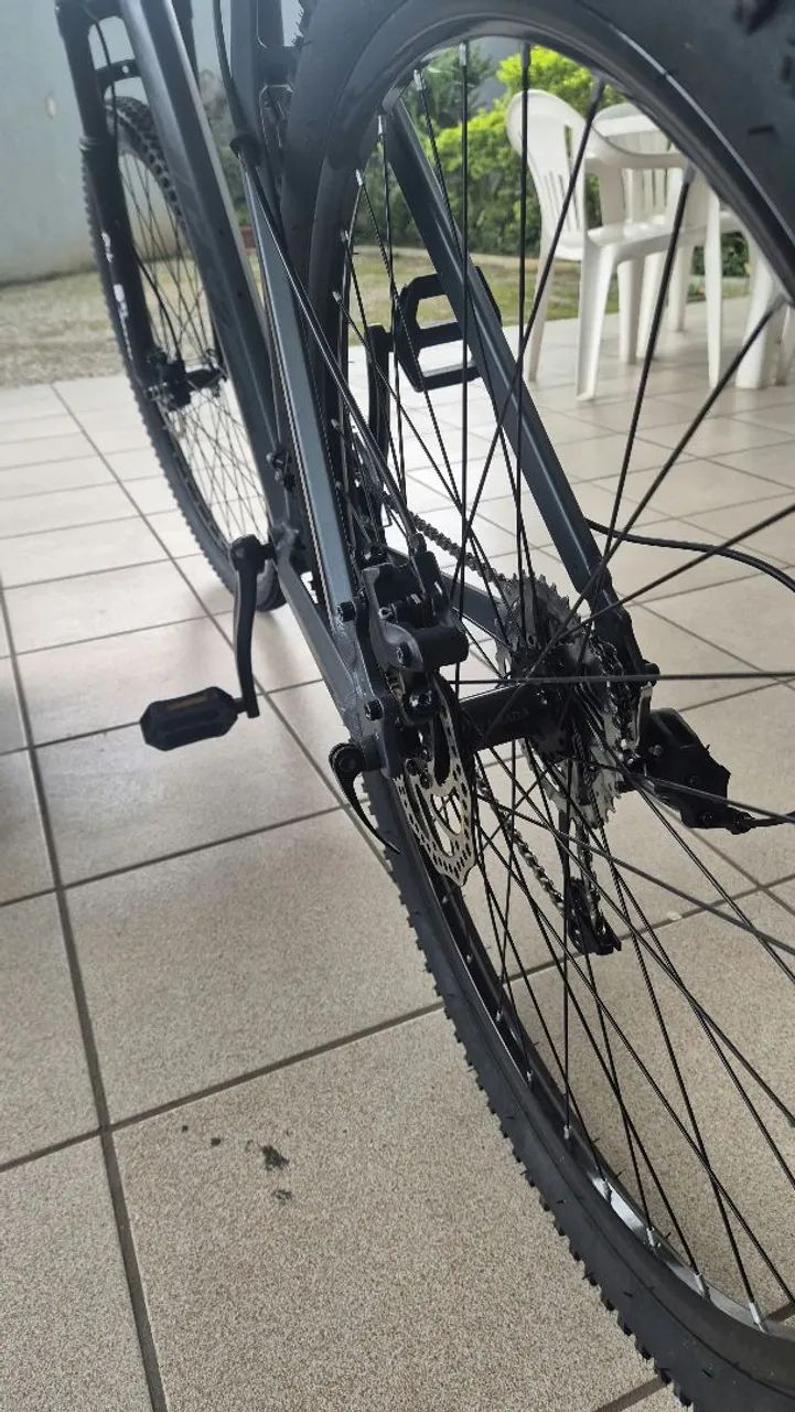 Bicicleta KRW aro 29 com freio hidráulico e 27 marchas - Foto 3