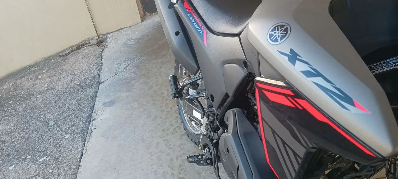  moto Lander XTZ  conect 2025 com 914 km - Foto 2