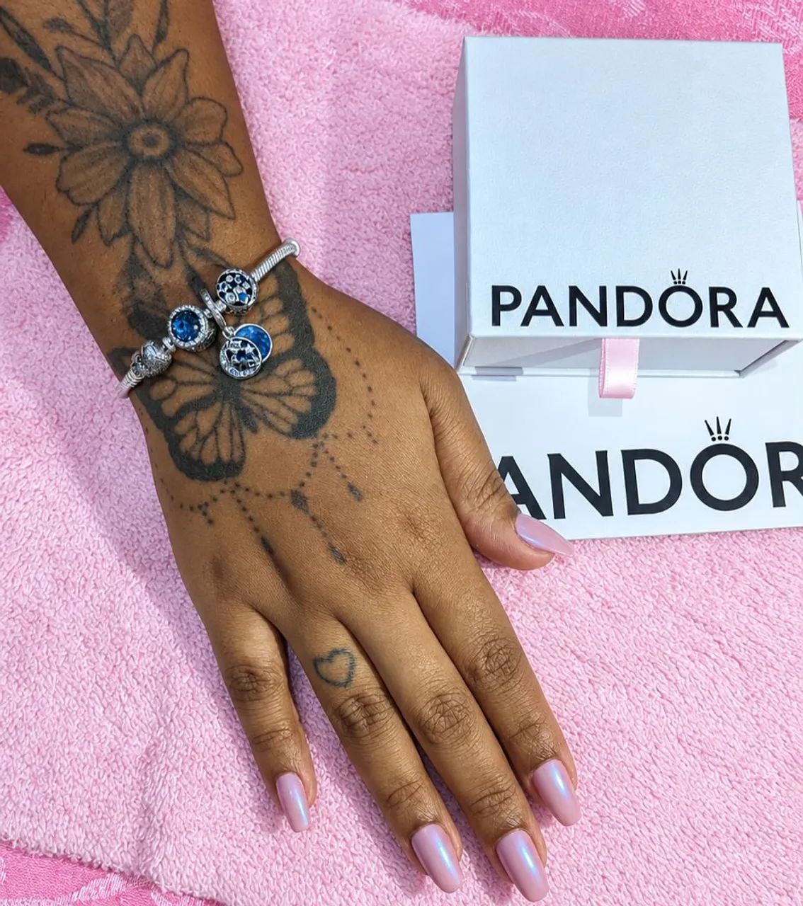 Pulseira pandora prata com berloques - Foto 4