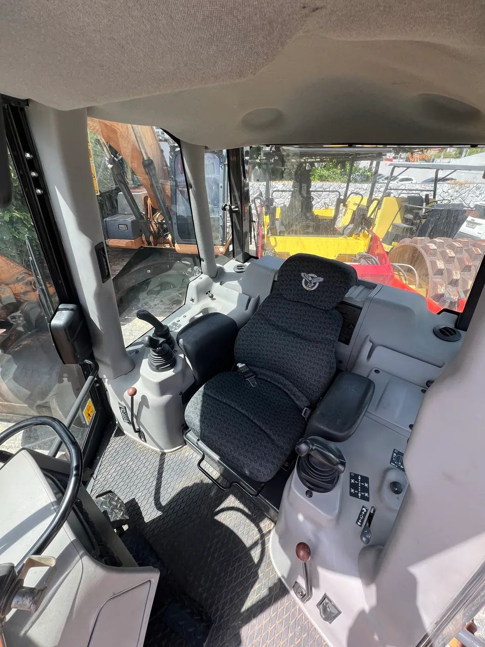 Trator de esteira CASE 2022 - Foto 4