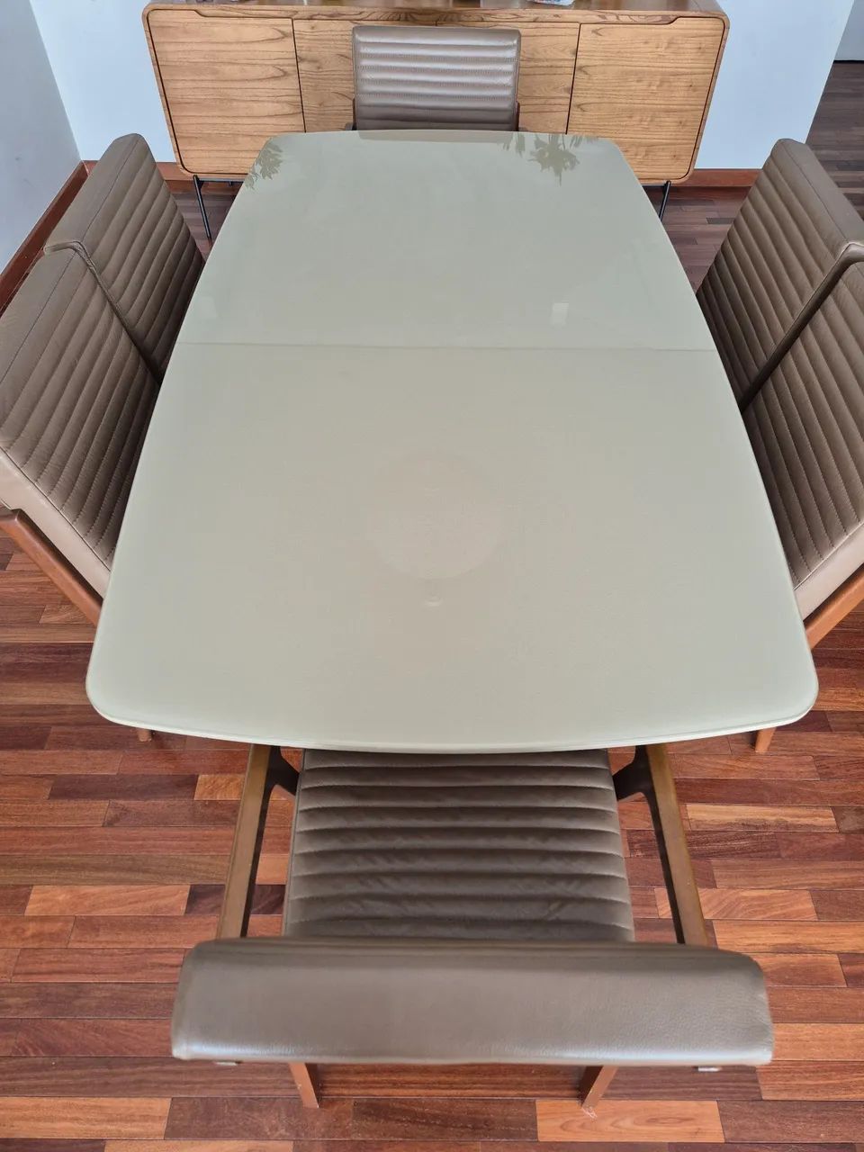 CONJUNTO DE MESA E 6 CADEIRAS - Foto 3