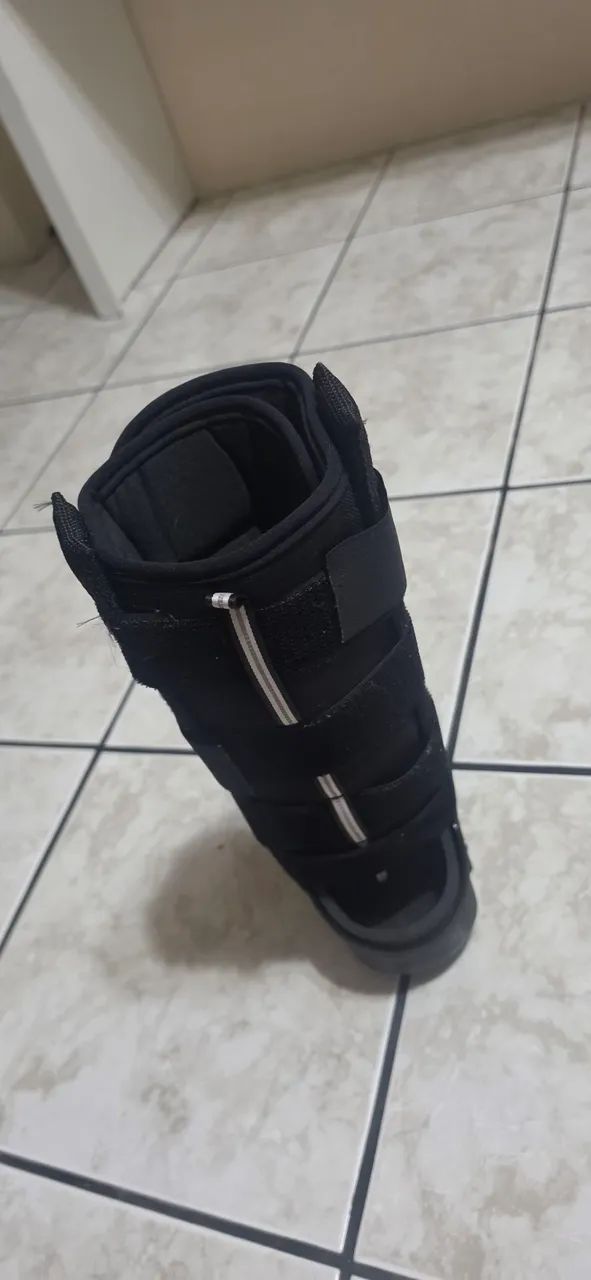 Kit Bota Ortopédica Hidrolight Longa (33 ao 37) + 1 Muleta - Ótimo Estado! - Foto 3