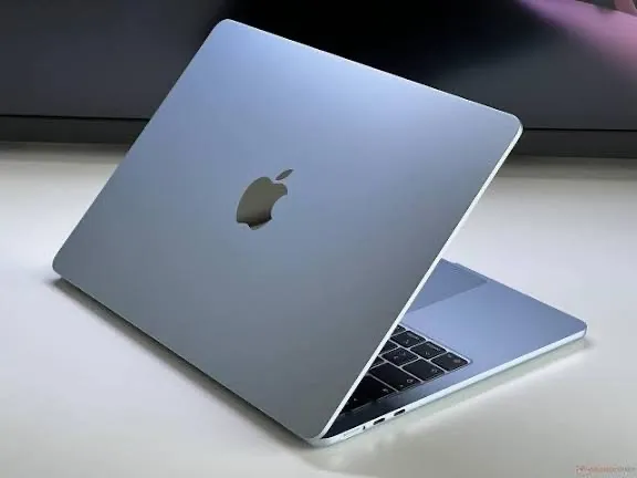 MacBook Air M4 16GB 256GB 13