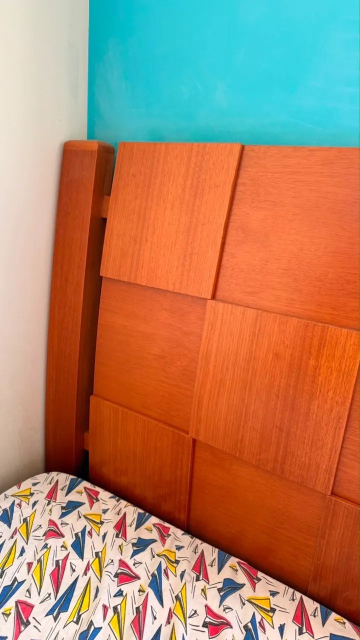 Cama de solteiro de madeira já com colchão - Foto 2