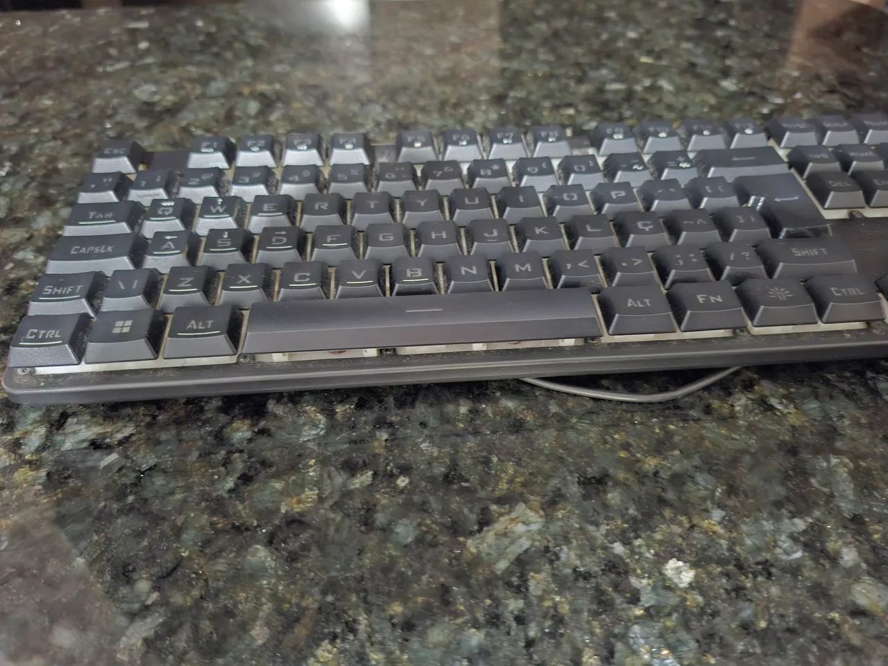 Teclado Gamer Redragon K521-RGB - Foto 3