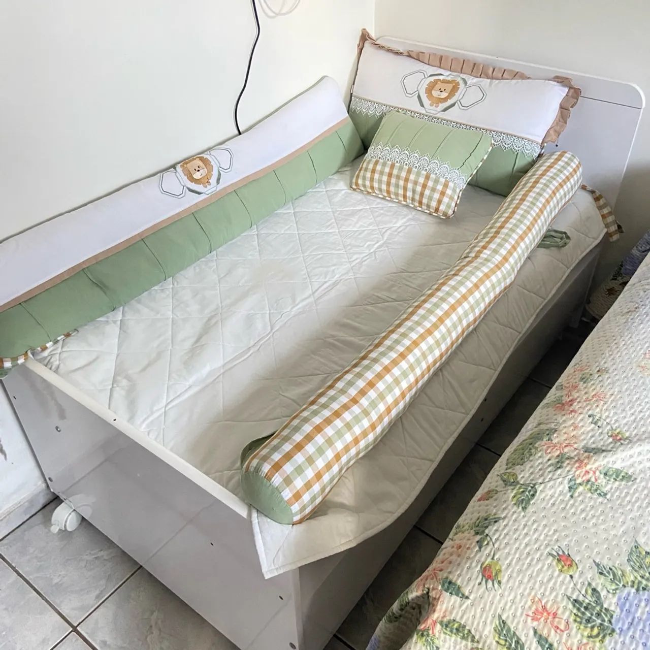 Berço 3x1 com gavetas acompanha kit berço  - Foto 4