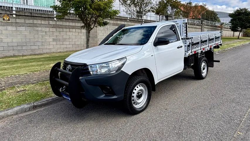 Toyota Hilux Hilux Chassi 4x4 2.8 TDI Diesel Mec. 2018