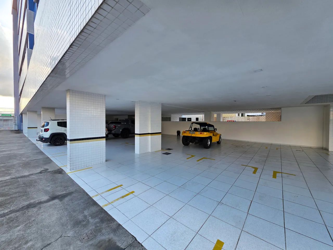 APARTAMENTO COM 95,48m² À VENDA NO CATOLÉ!     - Foto 3
