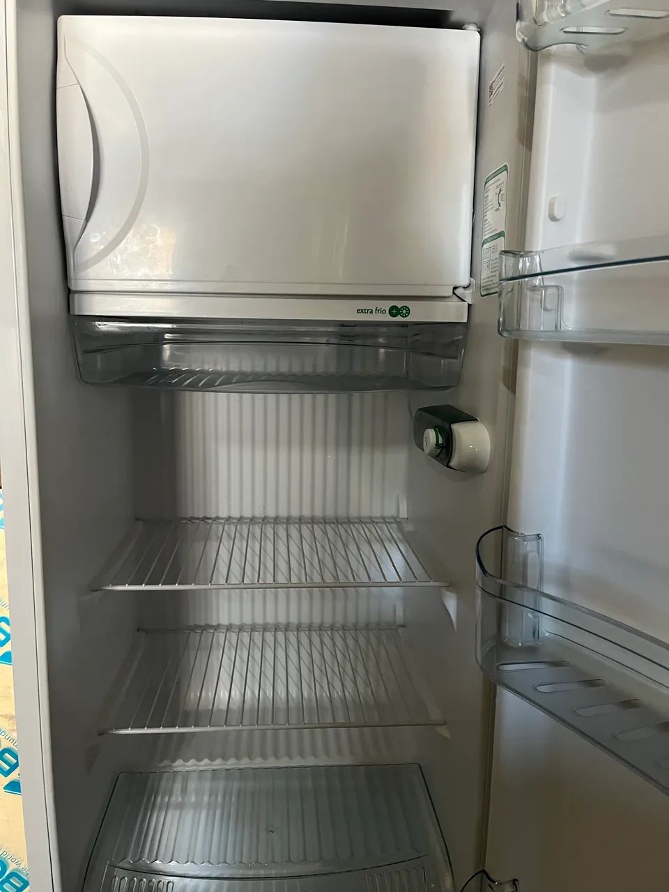 Geladeira Cônsul 261 litros degelo semi- automático, classificação A - Foto 5