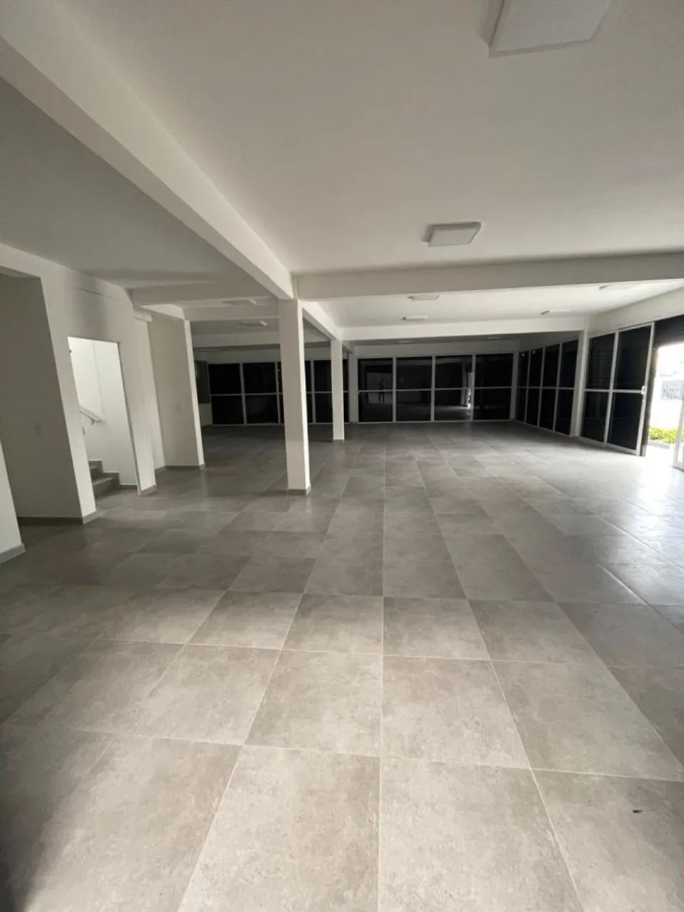 Prédio mais Barracão - Foto 4