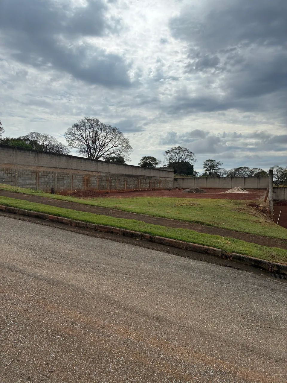 Lote em Condomínio Fechado 