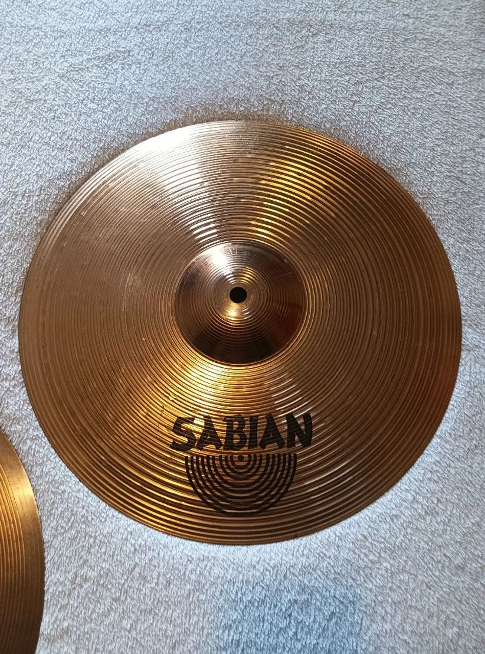 ## Pratos chimbal para bateria Sabian B8, 14 polegadas, excelentes condições !!! - Foto 3