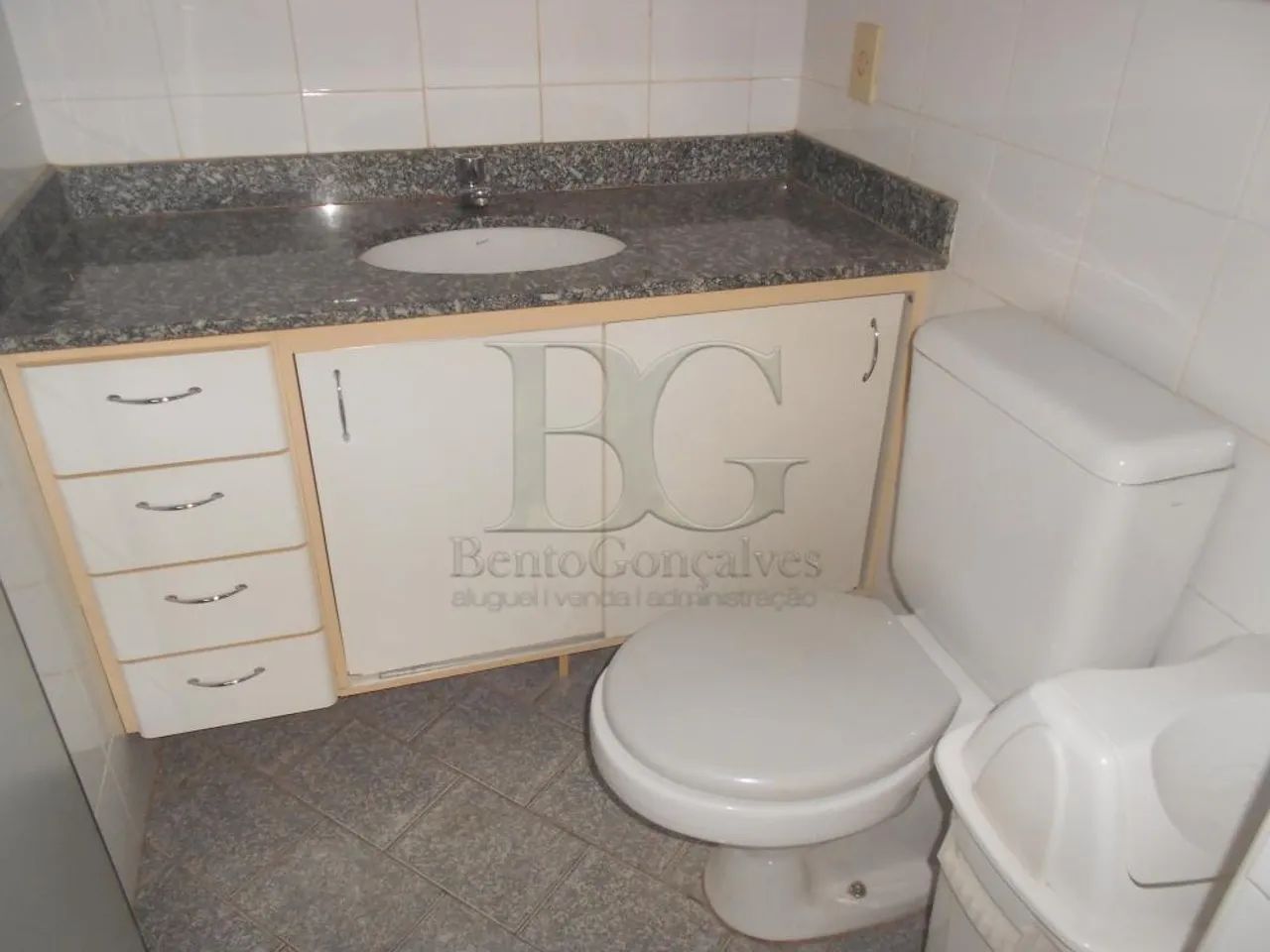 Excelente sala comercial no coração de Poços de Caldas, no Edifício Manhattan. - Foto 5