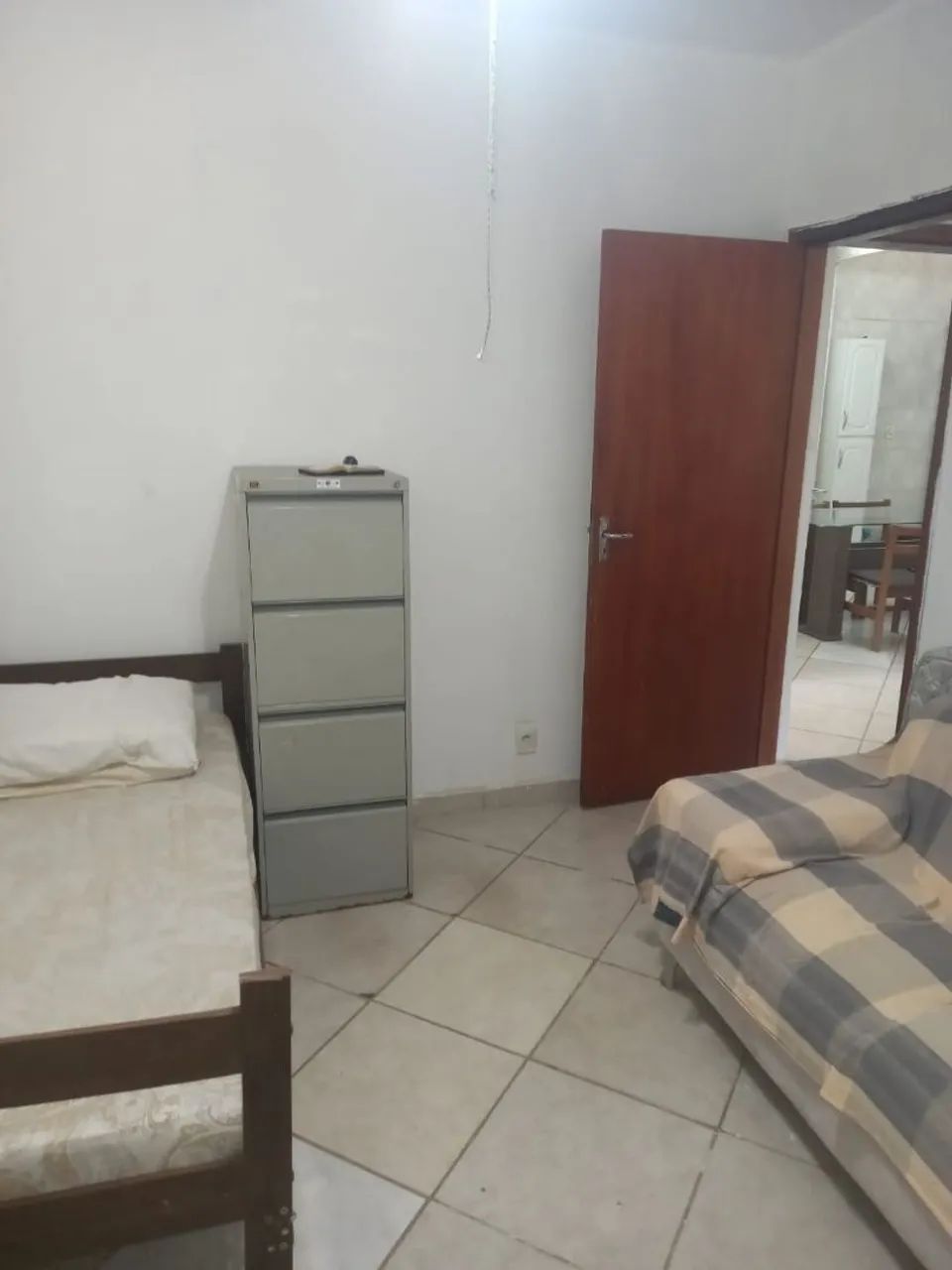 Alugo quarto mobiliado