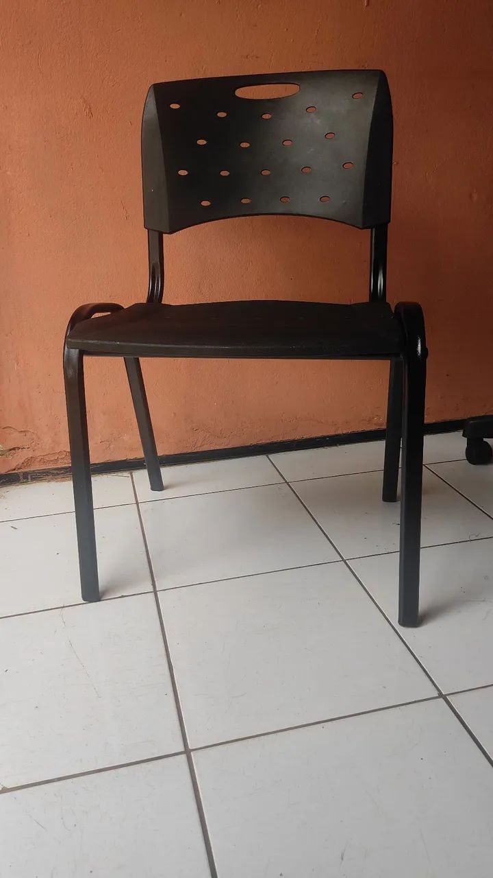 Cadeira secretária fixa polipropileno 65163255490434125