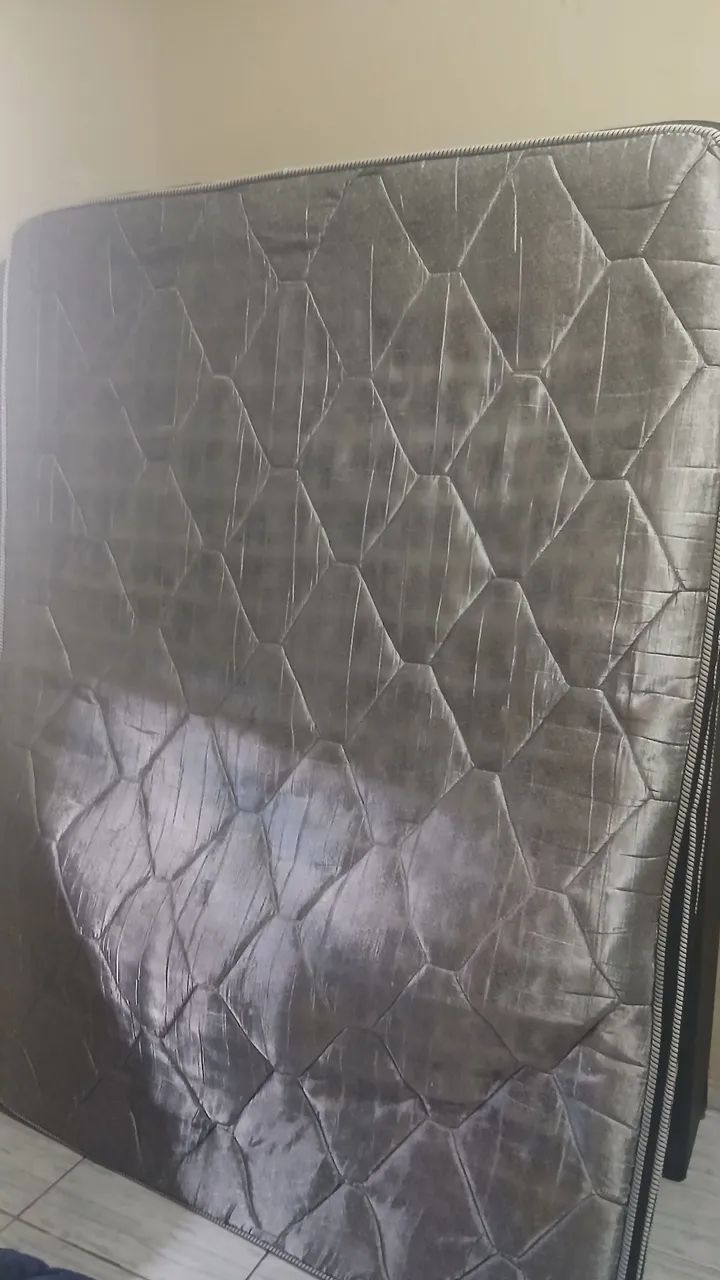 Cama usada, casal