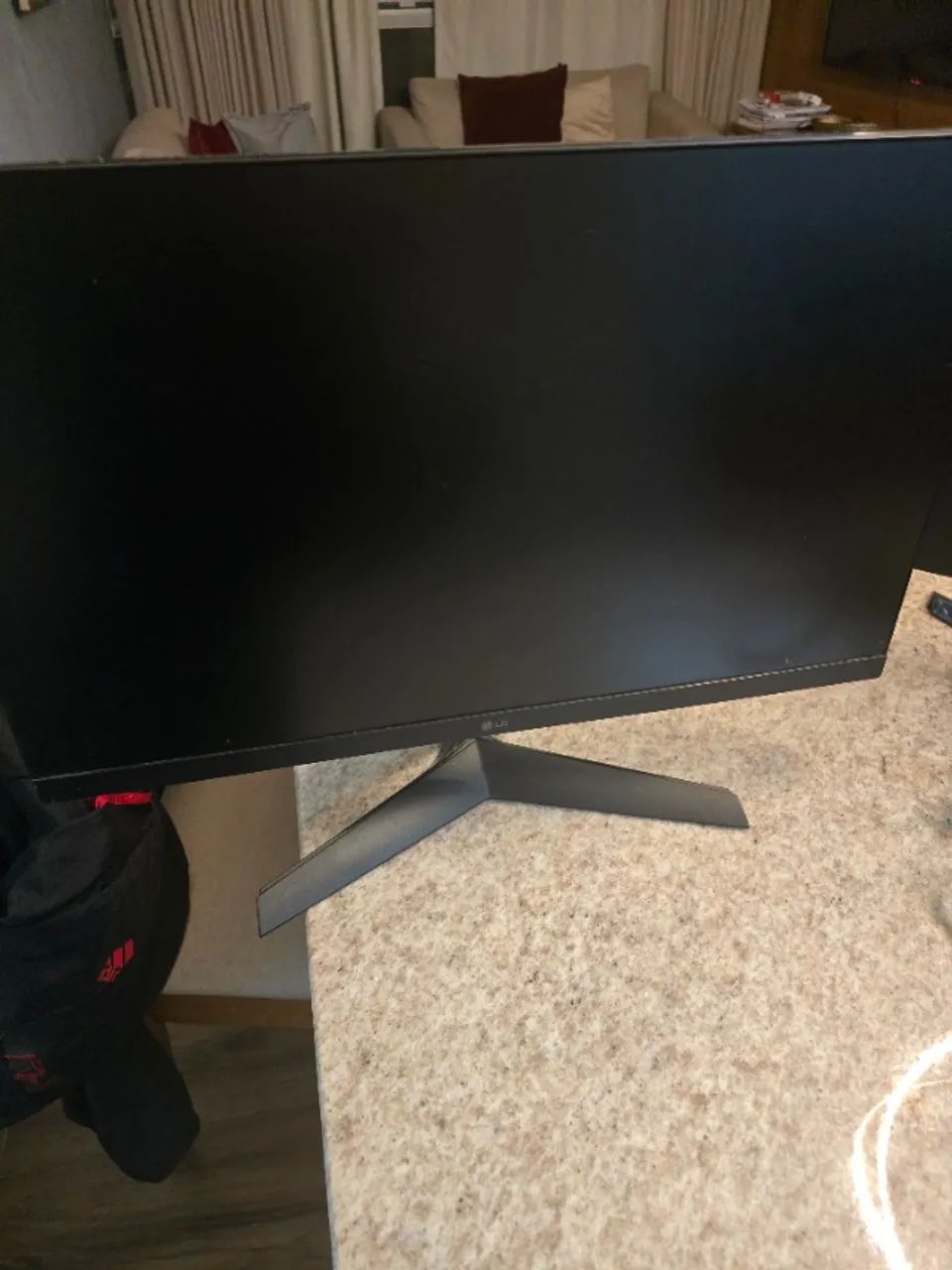 Monitor LG Ultragear 24p - Foto 2