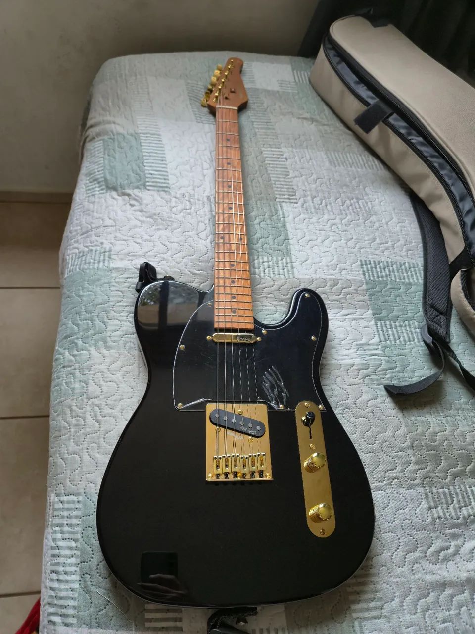 Guitarra Benson Hardy 904 - Foto 2