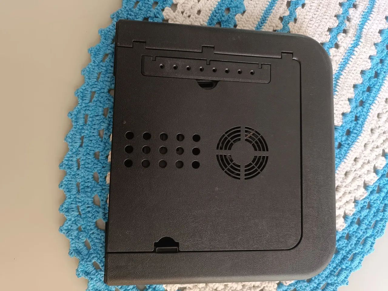 Mesinha articulada para notebook com 2 coolers e 3 entradas usb - Foto 4